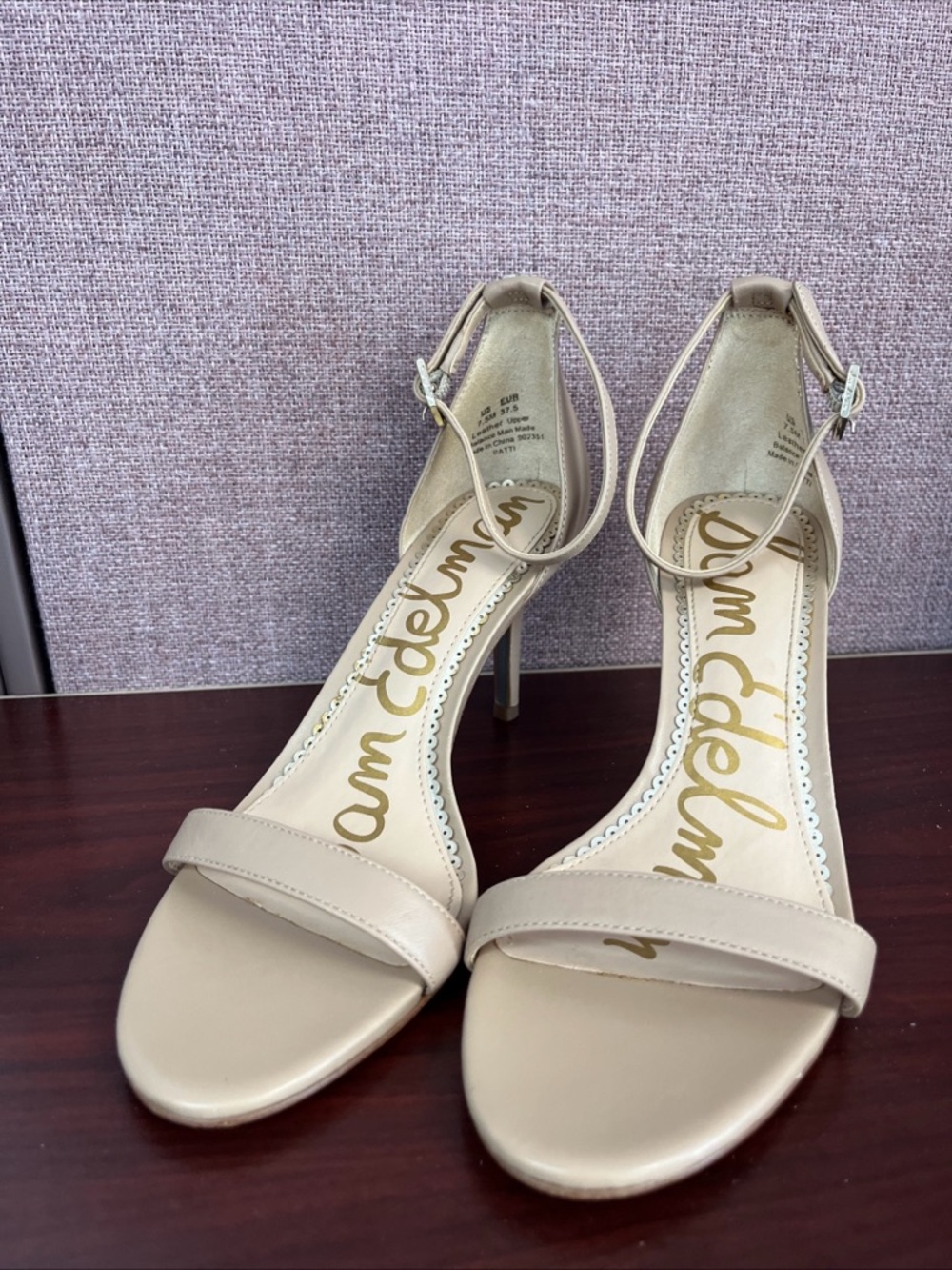 Sam Edelman Patti ankle strap sandals W/Slim Stiletto Heal In Beige Size 7.5 M